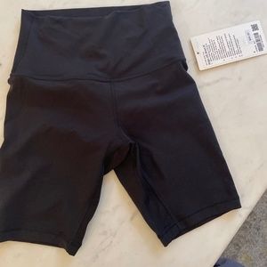 NWT lululemon Align™ High-Rise Short 8"
